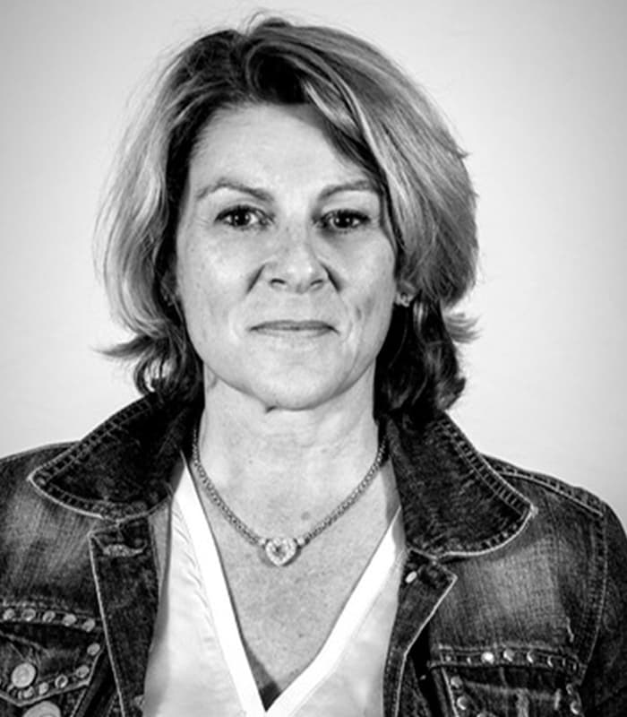 18) Emmanuelle THULL