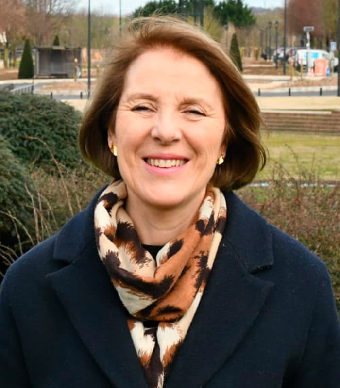 26) Elisabeth RIOBE